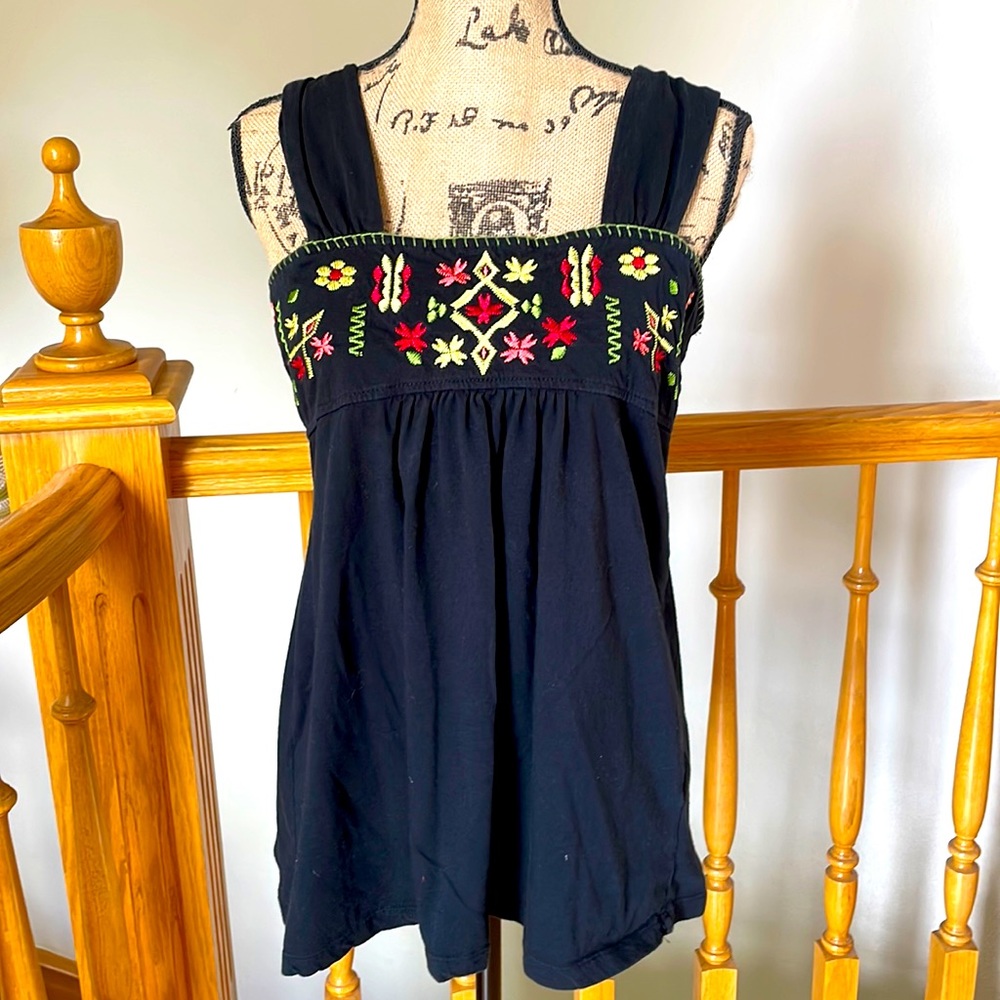 RXB black w/embroidery cotton top
